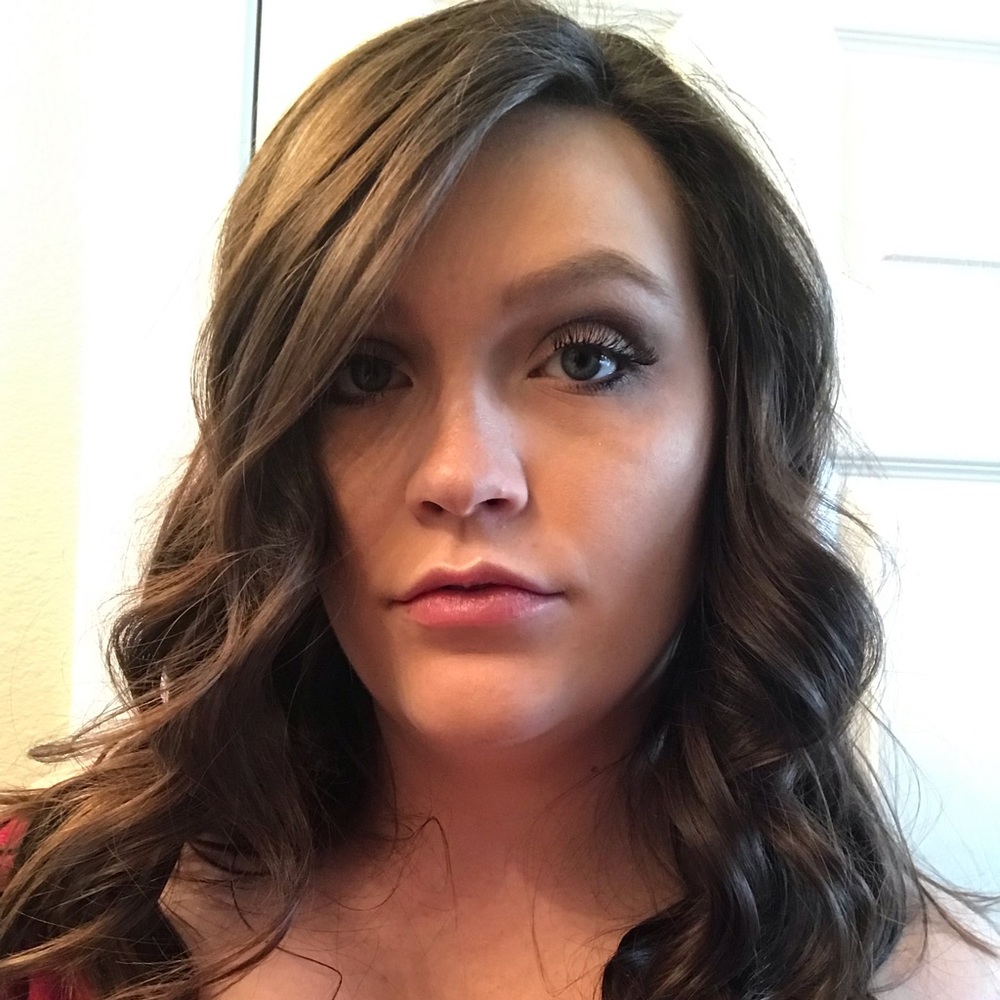 Meet your Posher, Natashia